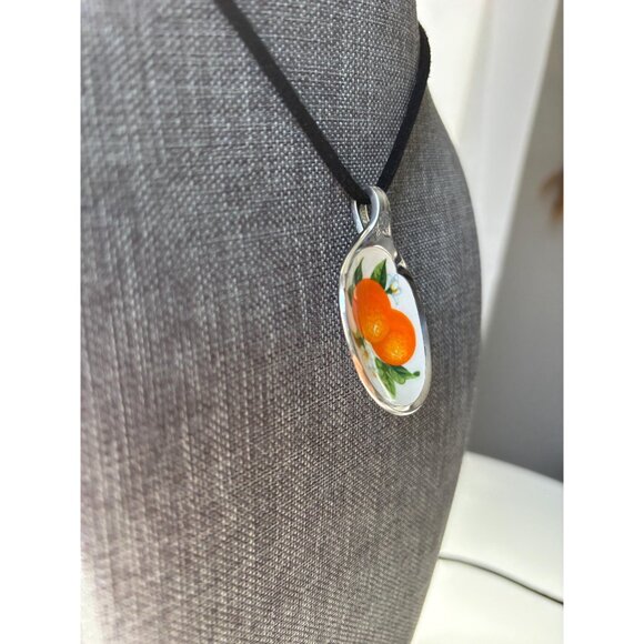 Vintage Avon Jelly Fruit Pendant Necklace: oranges silver souvenir spoon - Picture 4 of 7